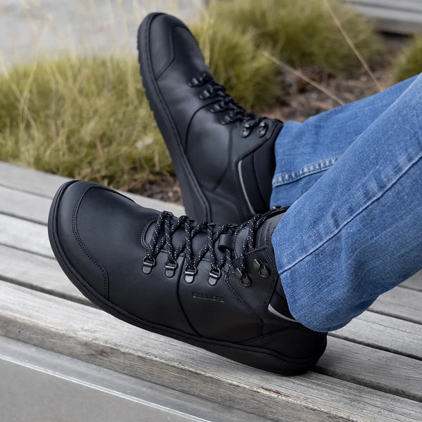 Explorer Black