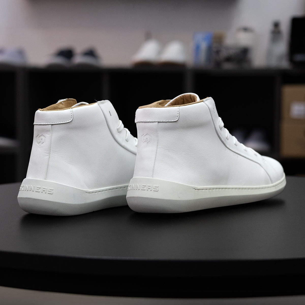 Moonwalker High Top White – Rette den Schuh
