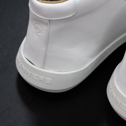 Moonwalker High Top White – Rette den Schuh