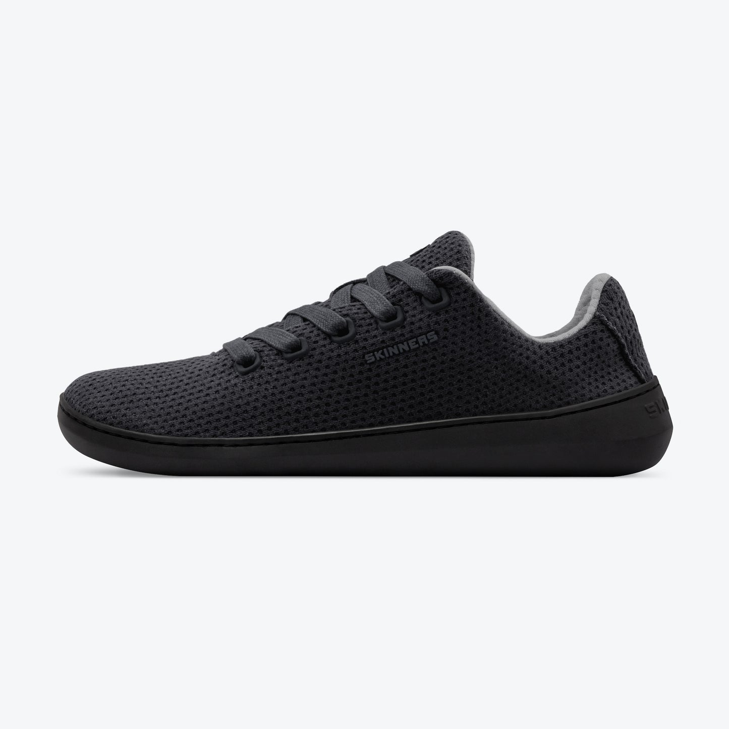 Globetrotter True Black (Black)