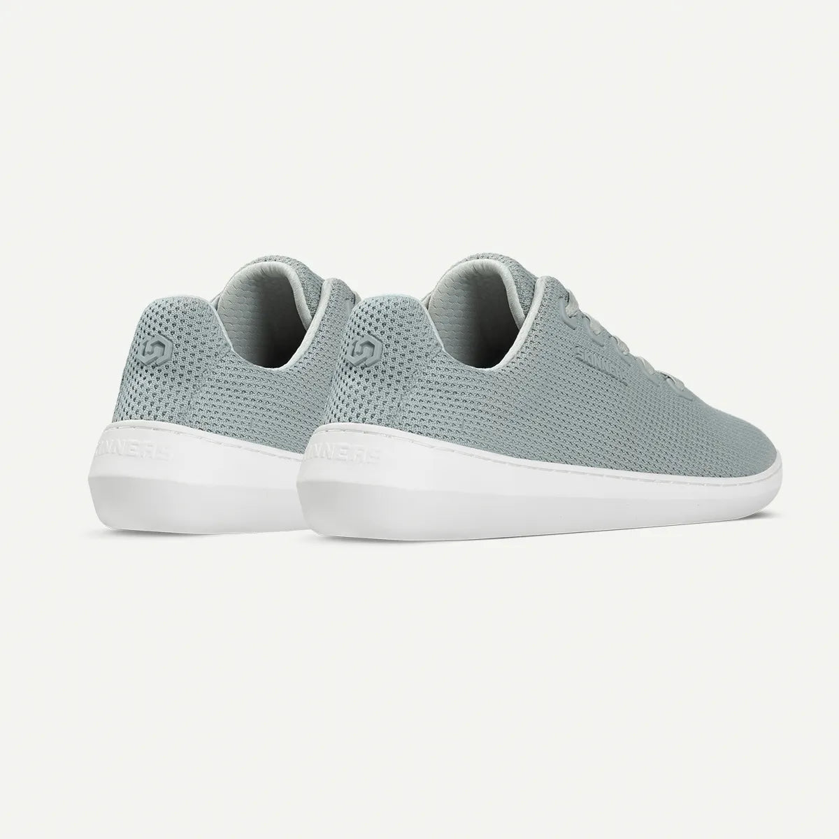 skinners_globetrotter_ii_cloud_grey_back