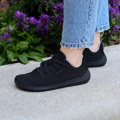 skinners_globetrotter_true_black_2