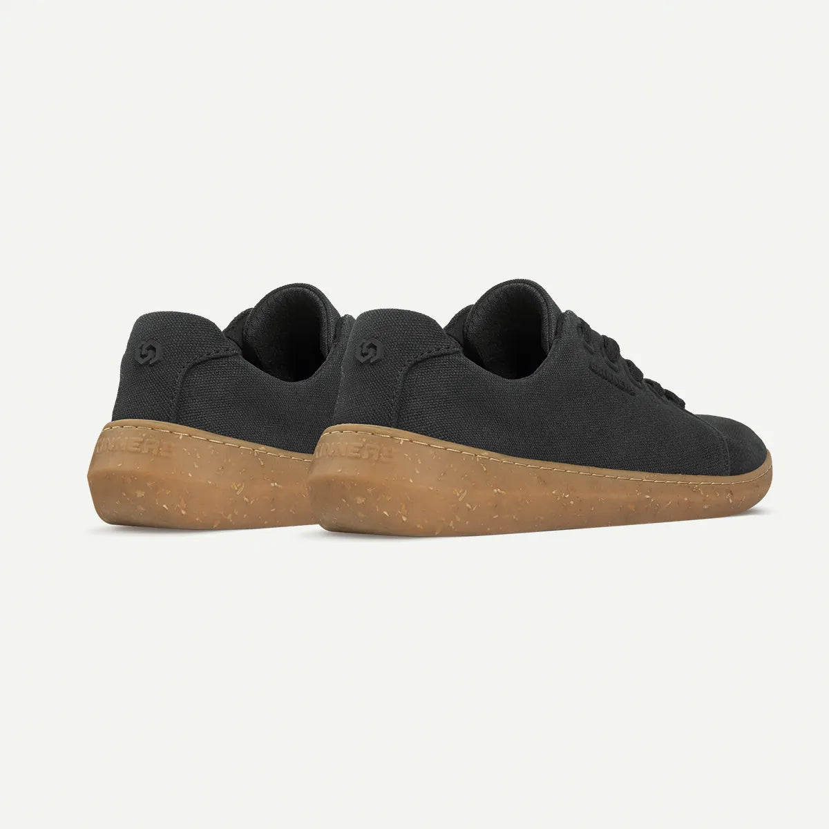 skinners_wanderer_ii_true_black_back