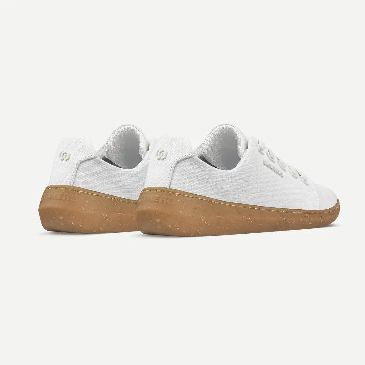 skinners_wanderer_off_white_back